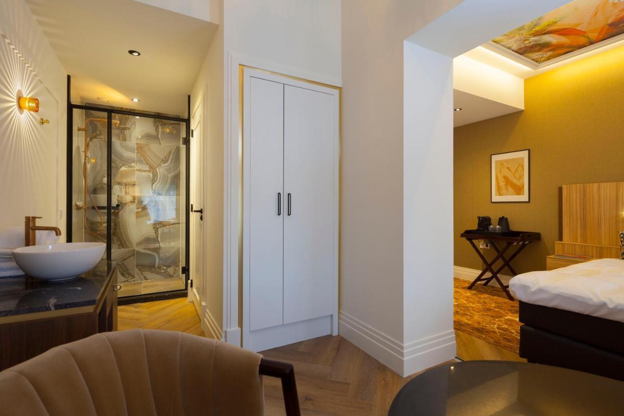 Suite Courtyard view,1182719452:JPEG